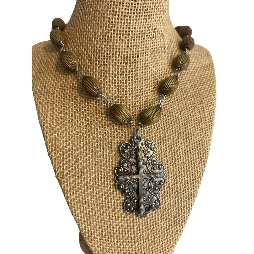 Vintage Cross Pendant Necklace Ribbed Beads Silver Tone Cross Filagree Pendant